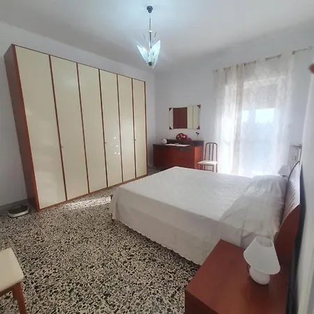 La Casa Di Mina Apartment